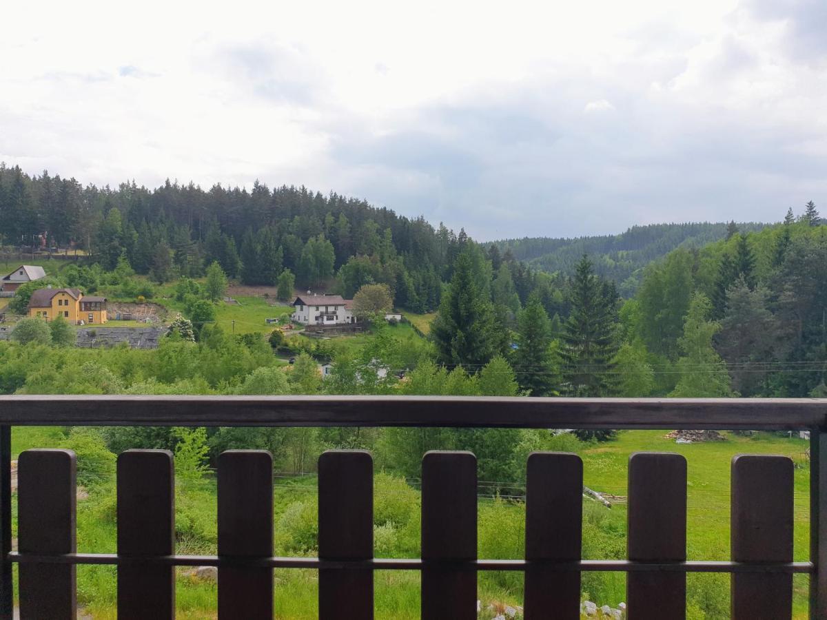 Penzion Lumis Nová Role Exterior foto